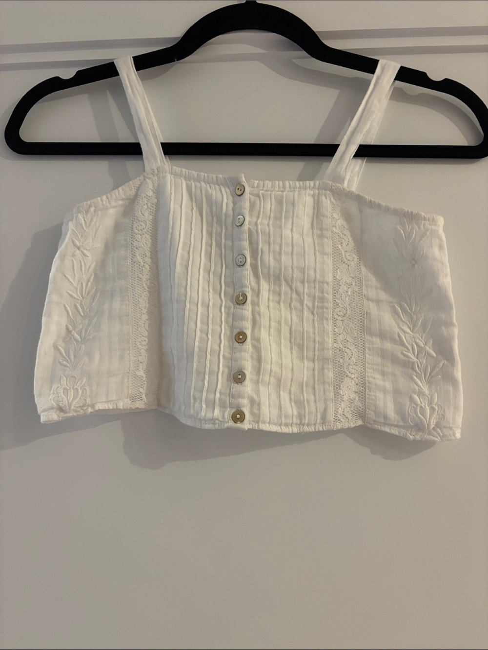 LoveShackFancy kids White Button-Front Lace Trim Crop Top 7-8y